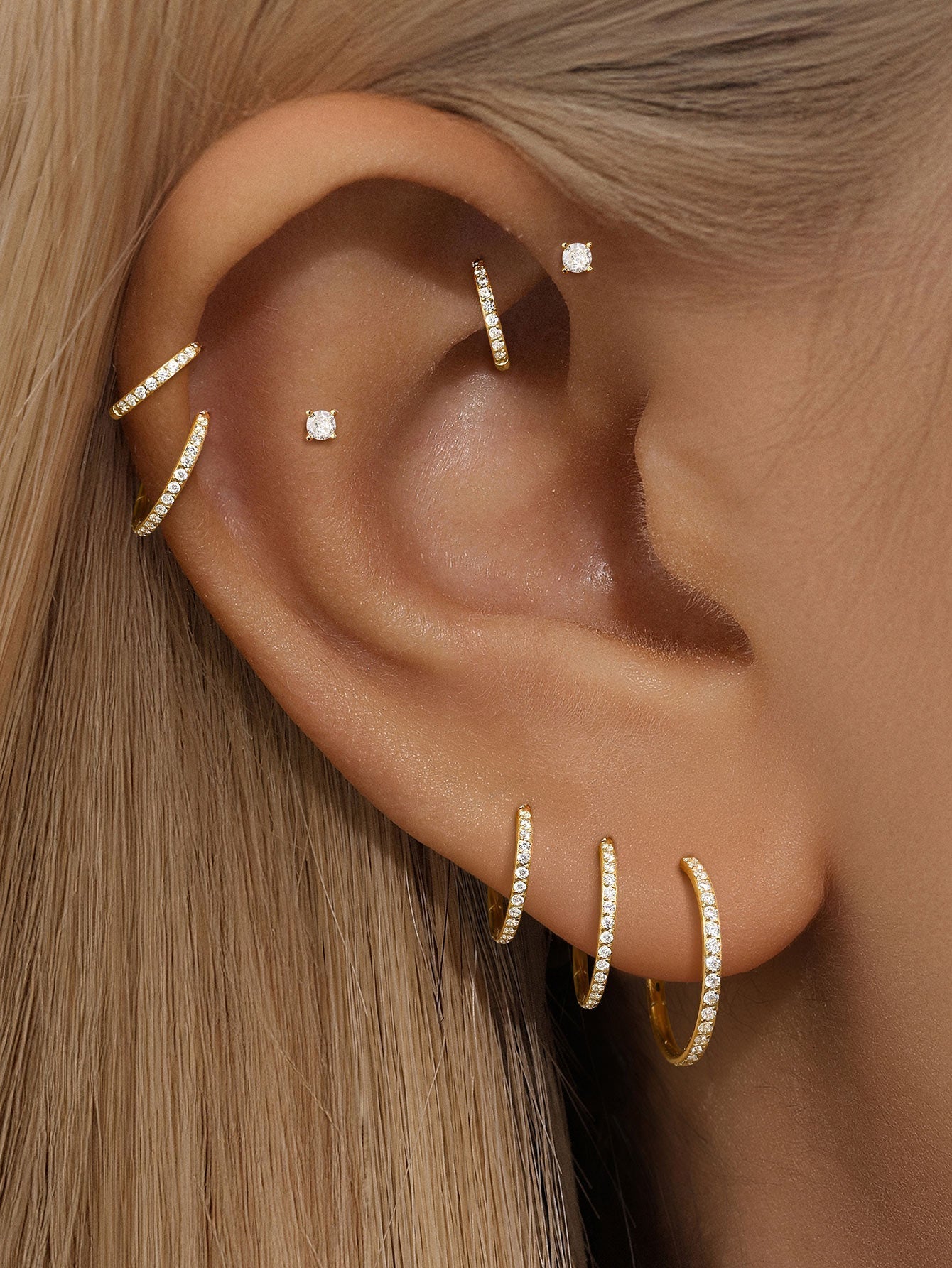 G23 Titanium Waterproof Cartilage Hoop with Cubic Zirconia – Sybyll